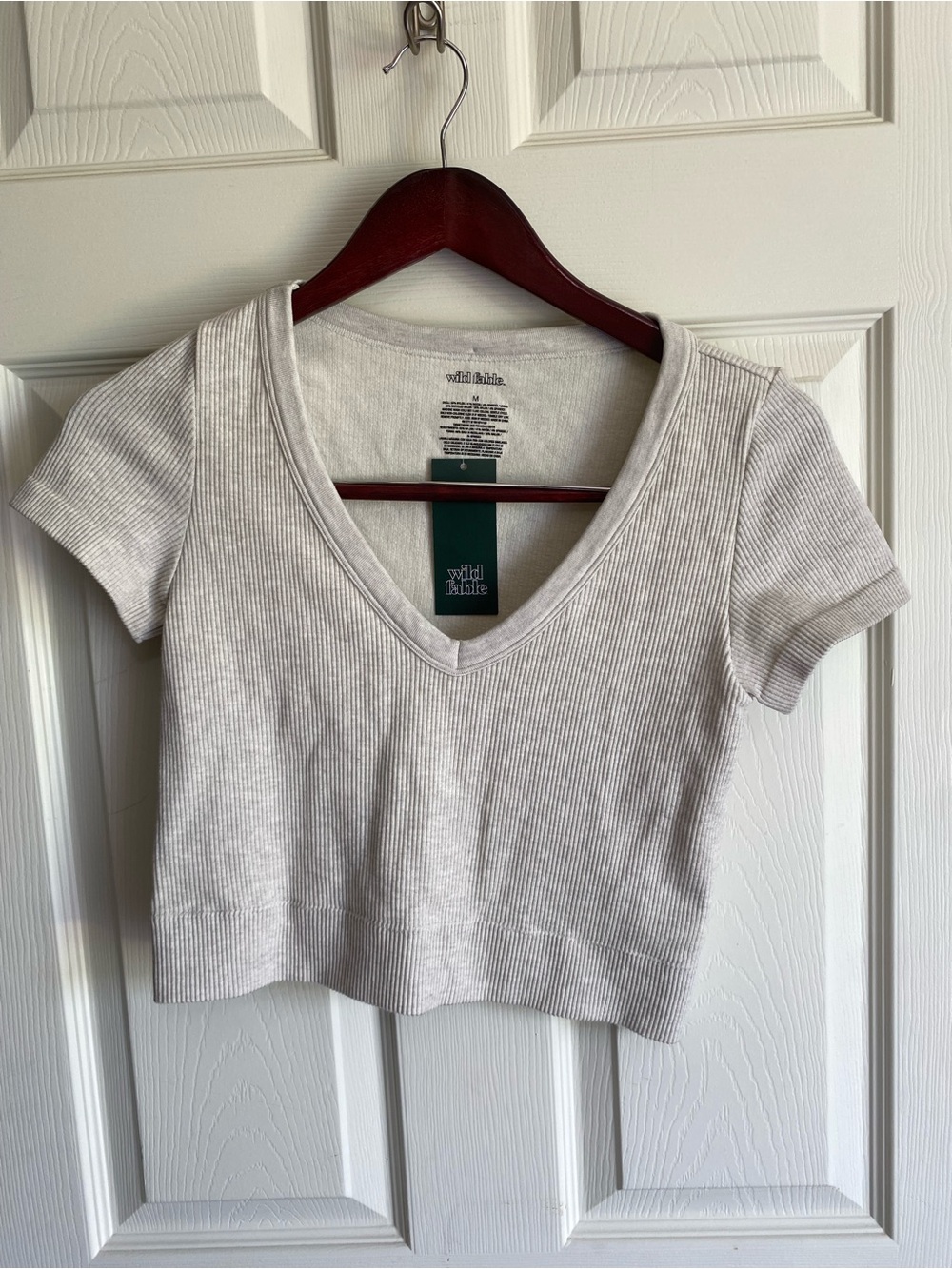 Wild Fable Cream Ribbed V-Neck Short Sleeve Crop Top